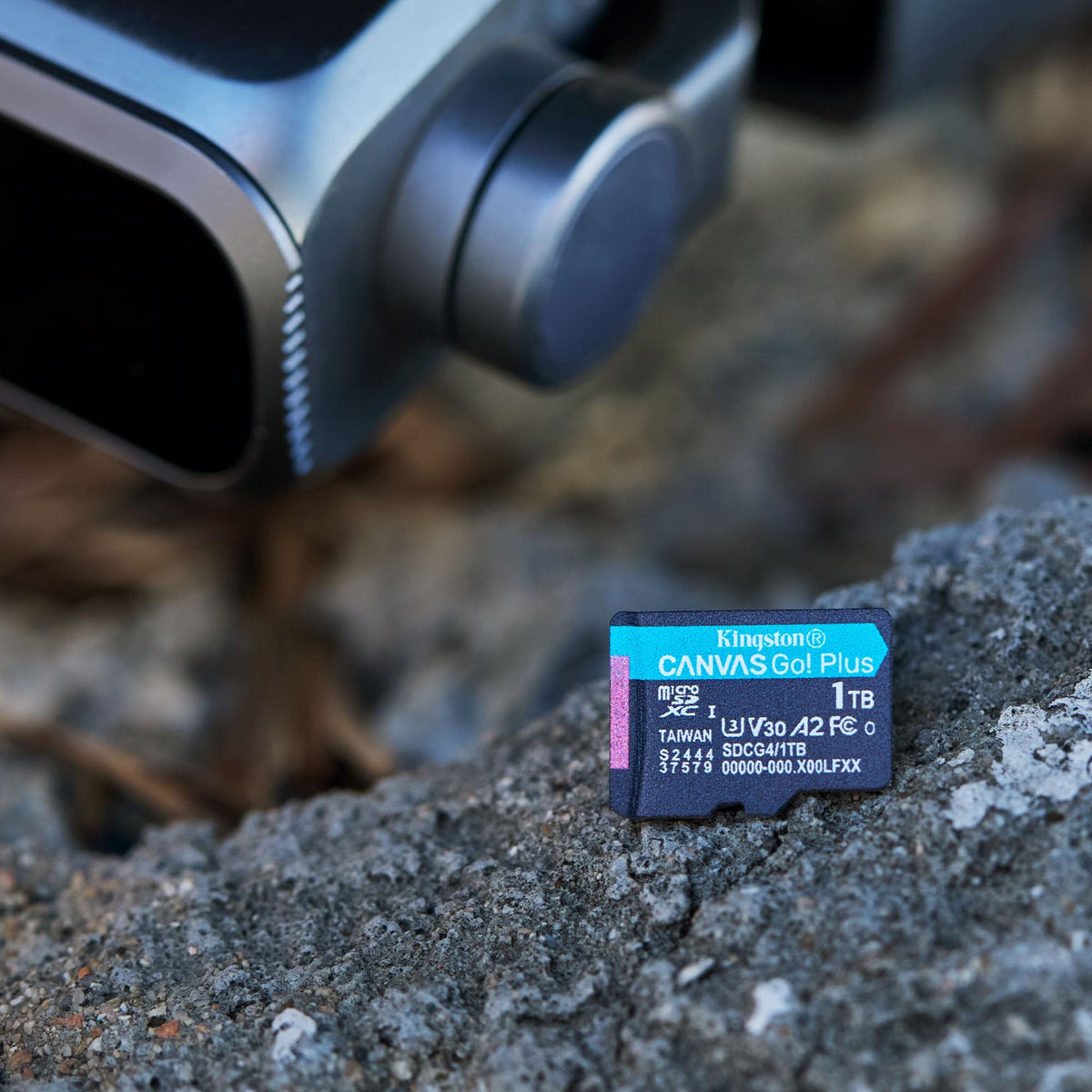 Kingston Canvas Go Plus microSDXC Memory Card Gen4 200MB/s A2 U3 V30 128GB Card + Adapter-SDCG4/128GB