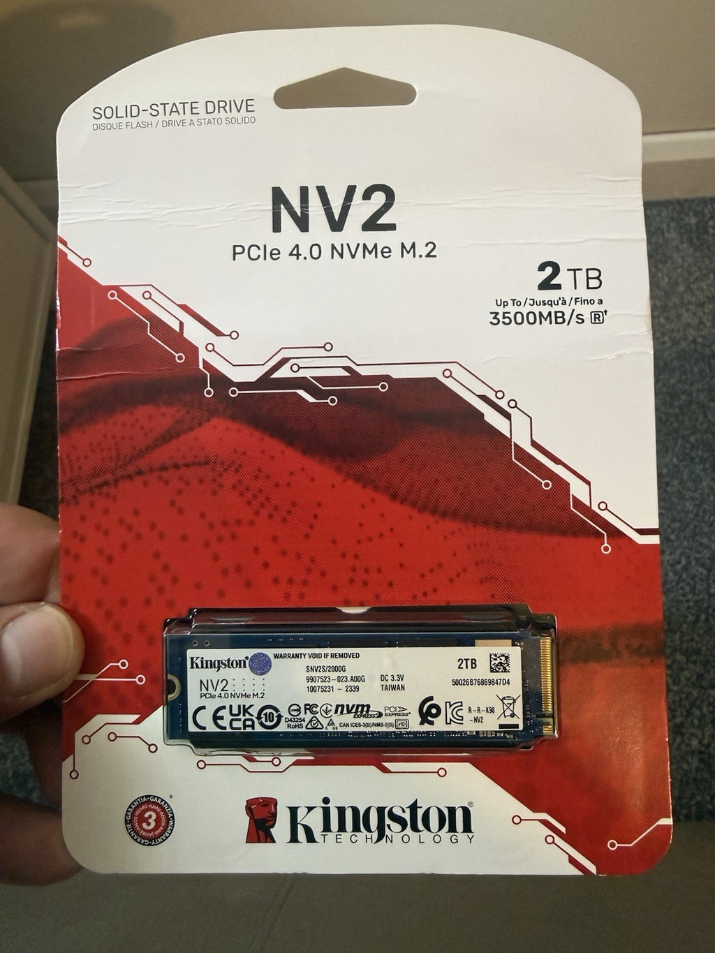 Kingston 2TB  KC3000 PCIe 4.0 NVMe M.2 2280 SSD Speed up to 7000 MB/s